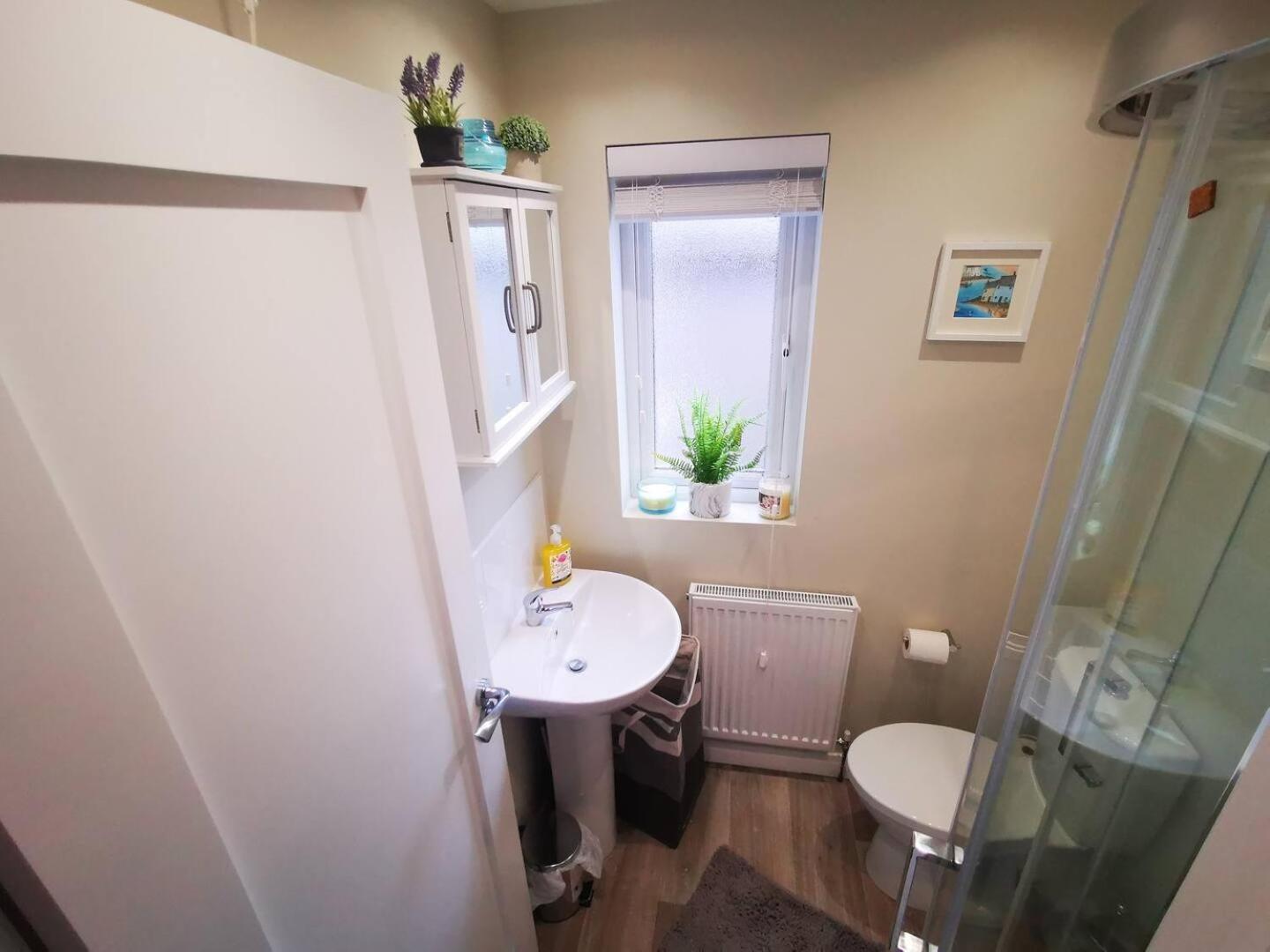 Villa 4Br Modern Botanic House Belfast Exterior foto